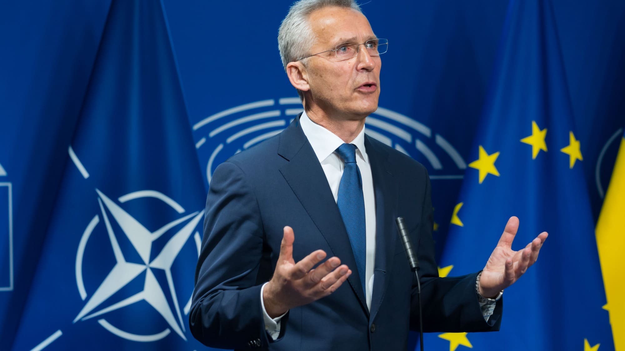 Stoltenberg supporto 