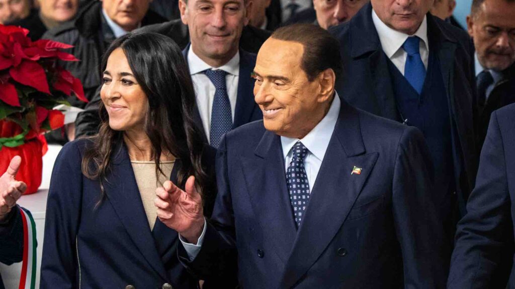 il difforme berlusconi ronzulli