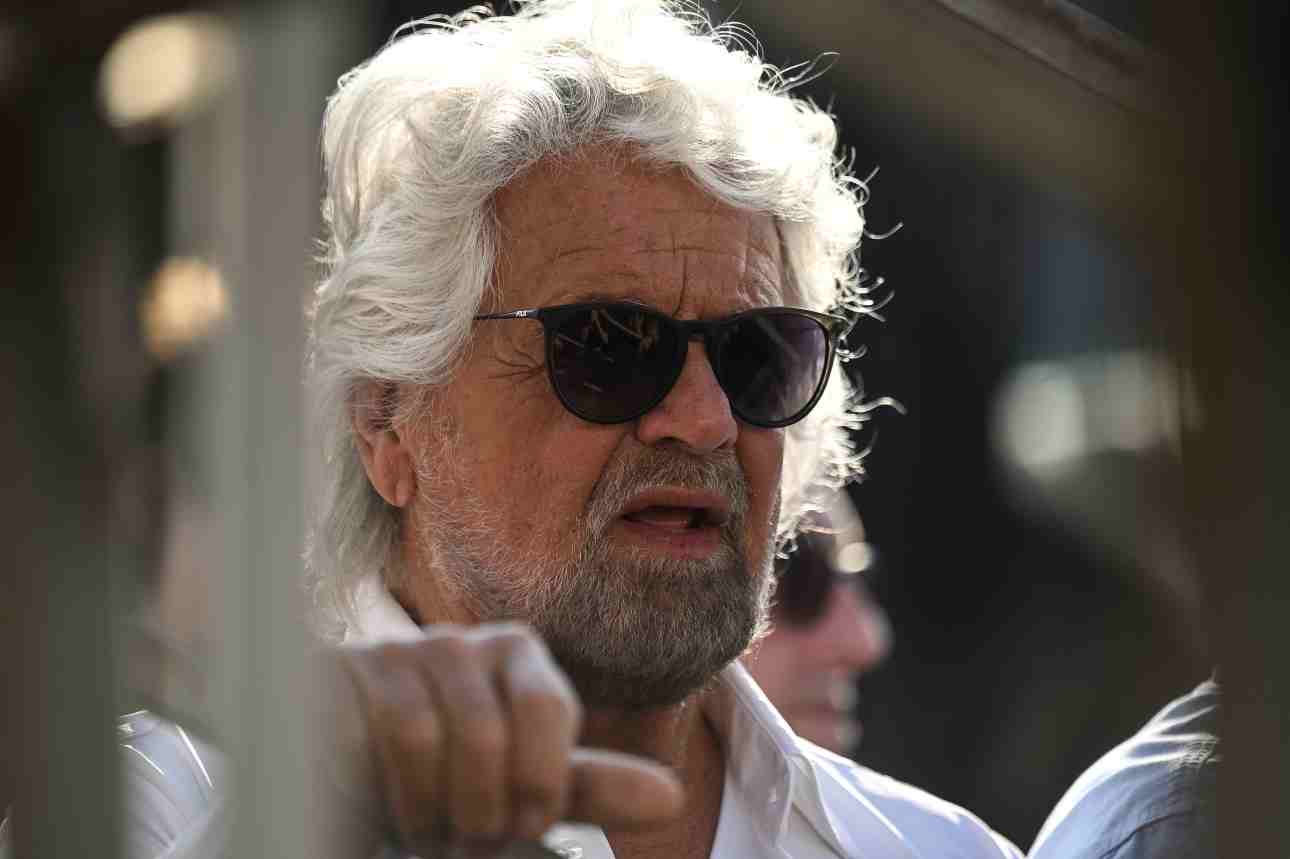 Grillo: “Il M5S è vivo, ma serve una rinascita autentica”