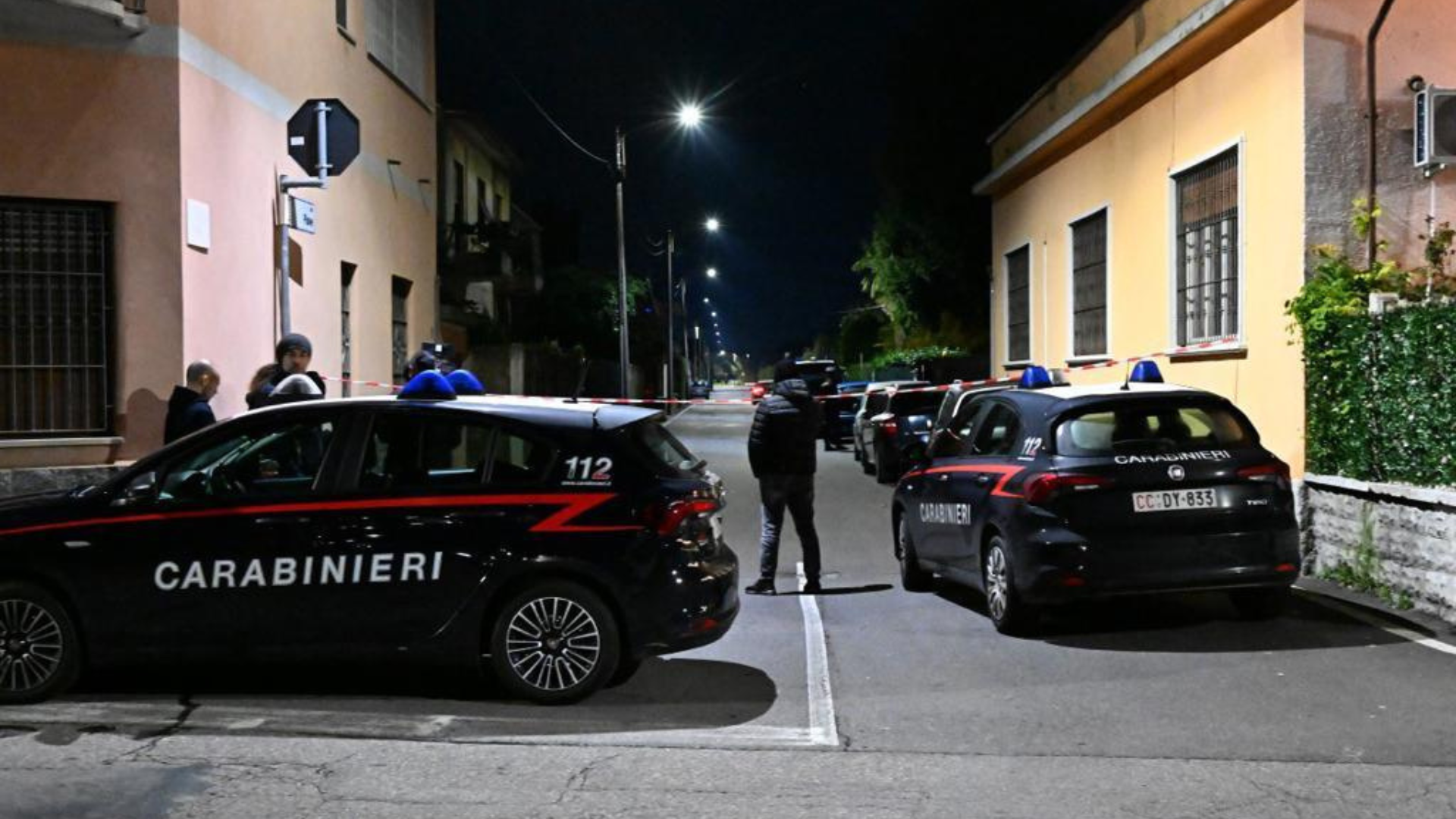 Omicidio Suicidio A Milano Donna Di Anni Uccide Nel Sonno Il Marito E Poi Si Toglie La Vita