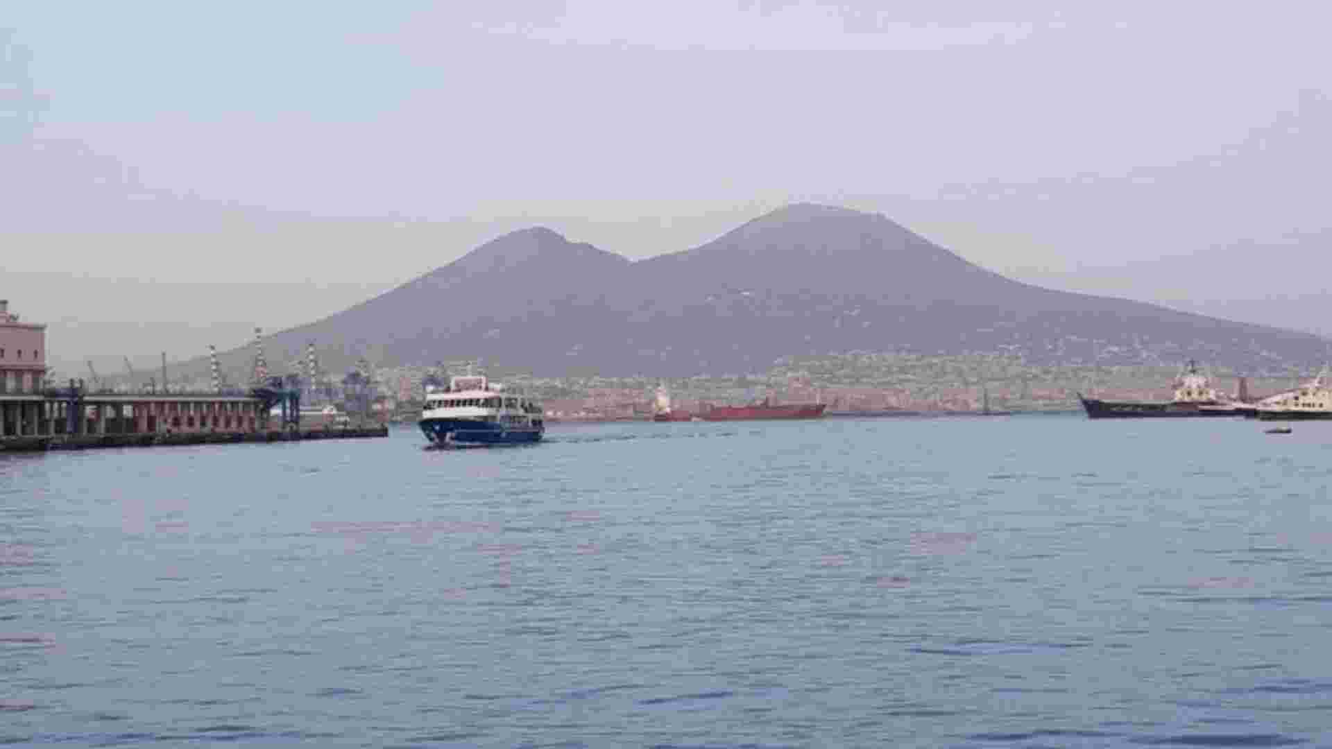 Napoli, molo di Beverello