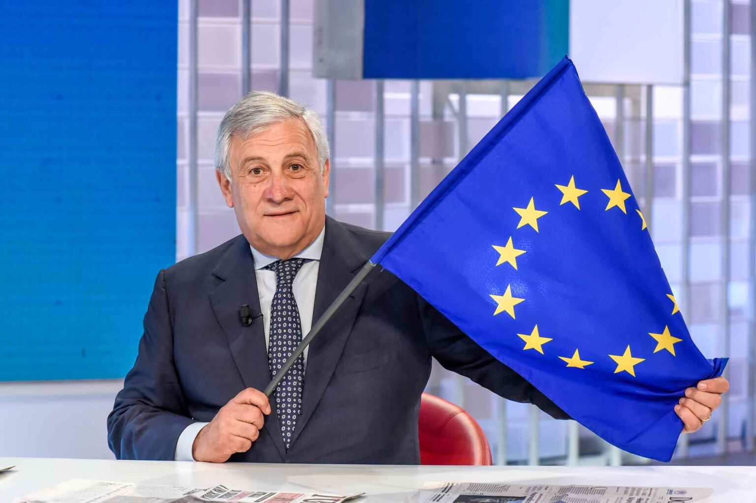 Antonio Tajani ospite a L'Aria Che Tira