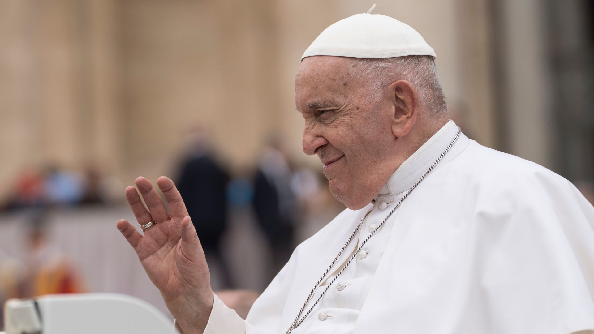 G7, oggi l’arrivo di Papa Francesco: IA e pace al centro della sua agenda