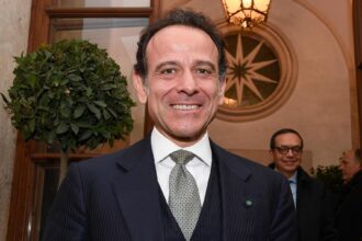 Le Dinamiche Globali Rivisitate: Marcello Minenna e il nuovo Ordine Economico Mondiale