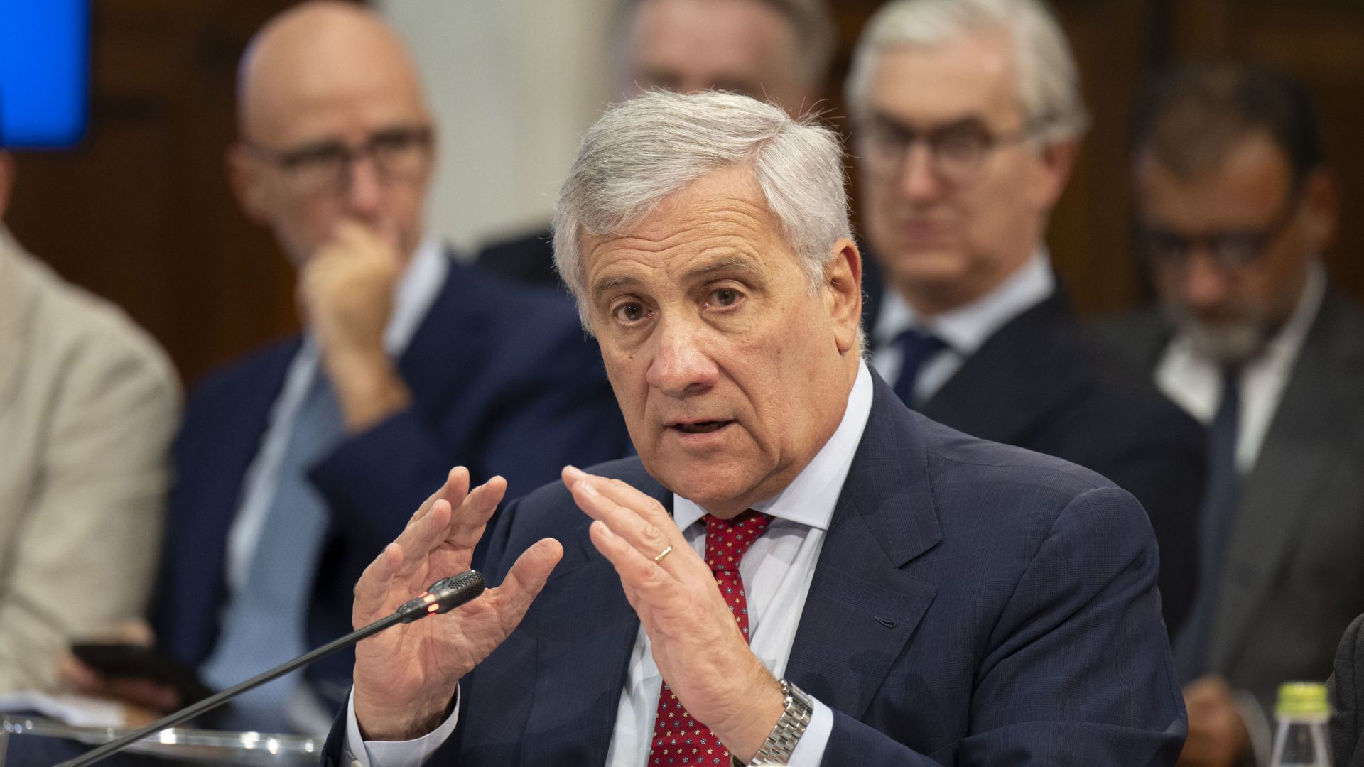 Tajani mira al 20% alle prossime elezioni: “Sanità e Ius Italiae saranno le priorità”