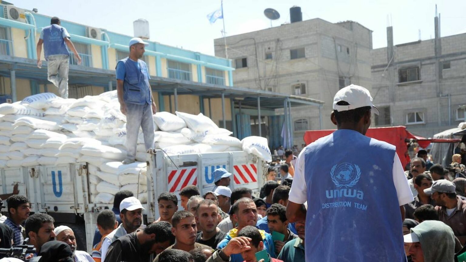 Israele blocca rapporti con Unrwa