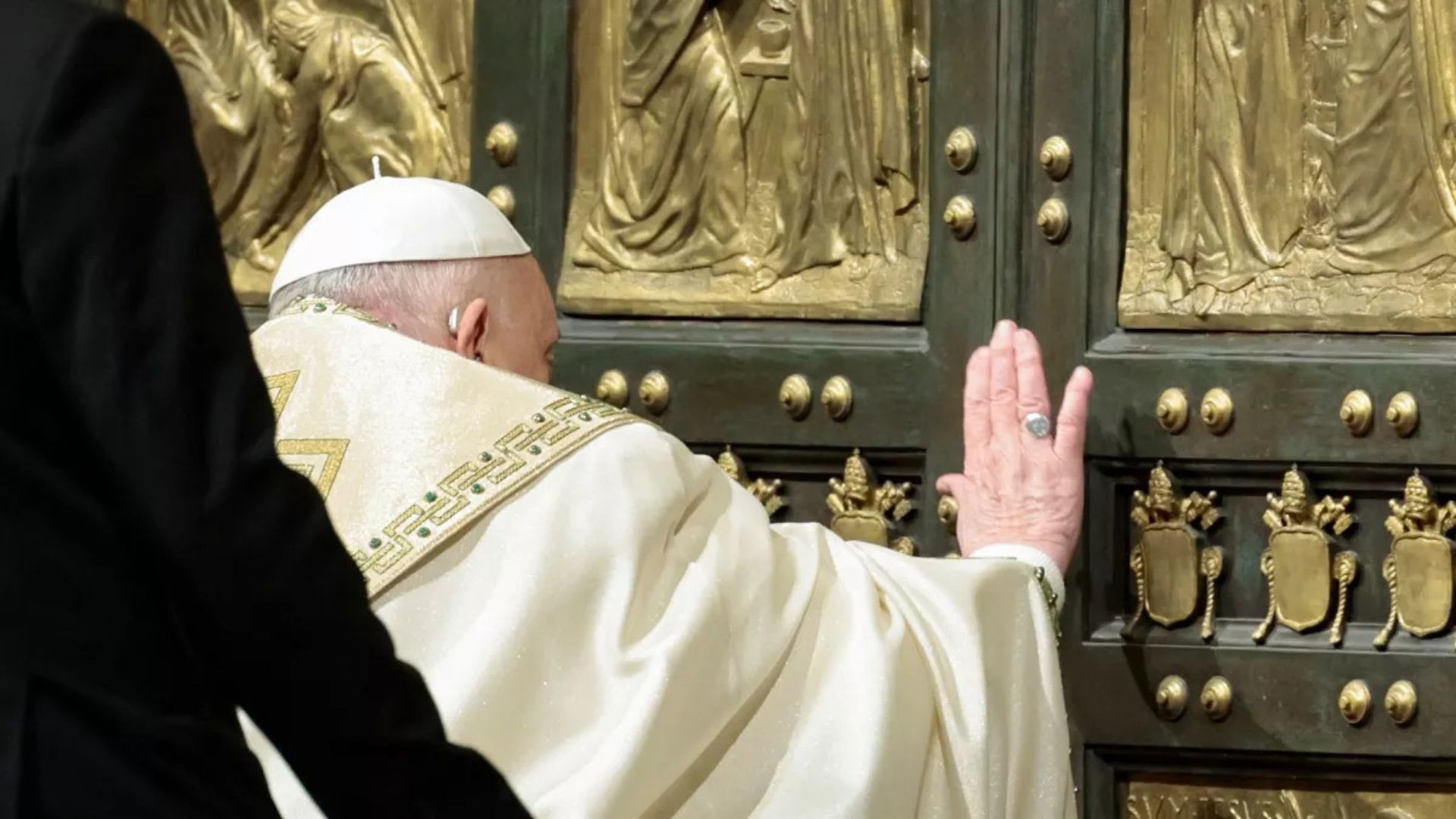 Giubileo 2025: Papa Francesco apre la Porta Santa, simbolo di Speranza