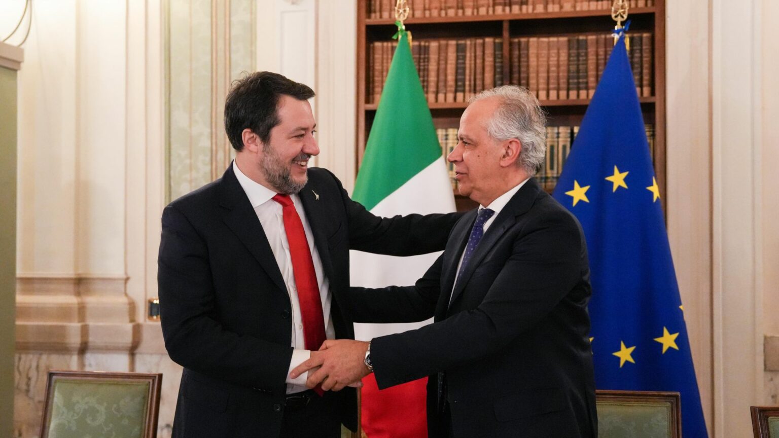 I ministri Matteo Salvini e Matteo Piantedosi