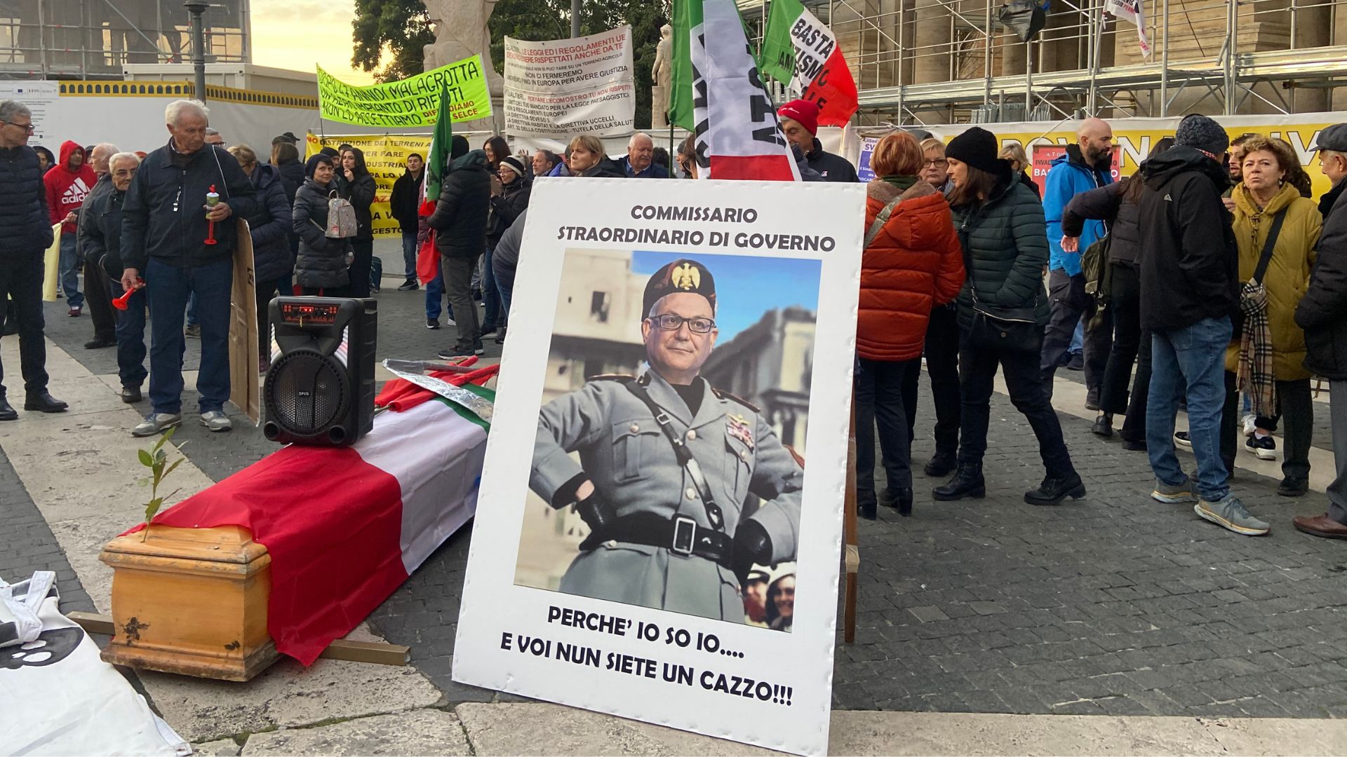 “Nessuna Indulgenza per Gualtieri”: cittadini manifestano contro le politiche del Campidoglio