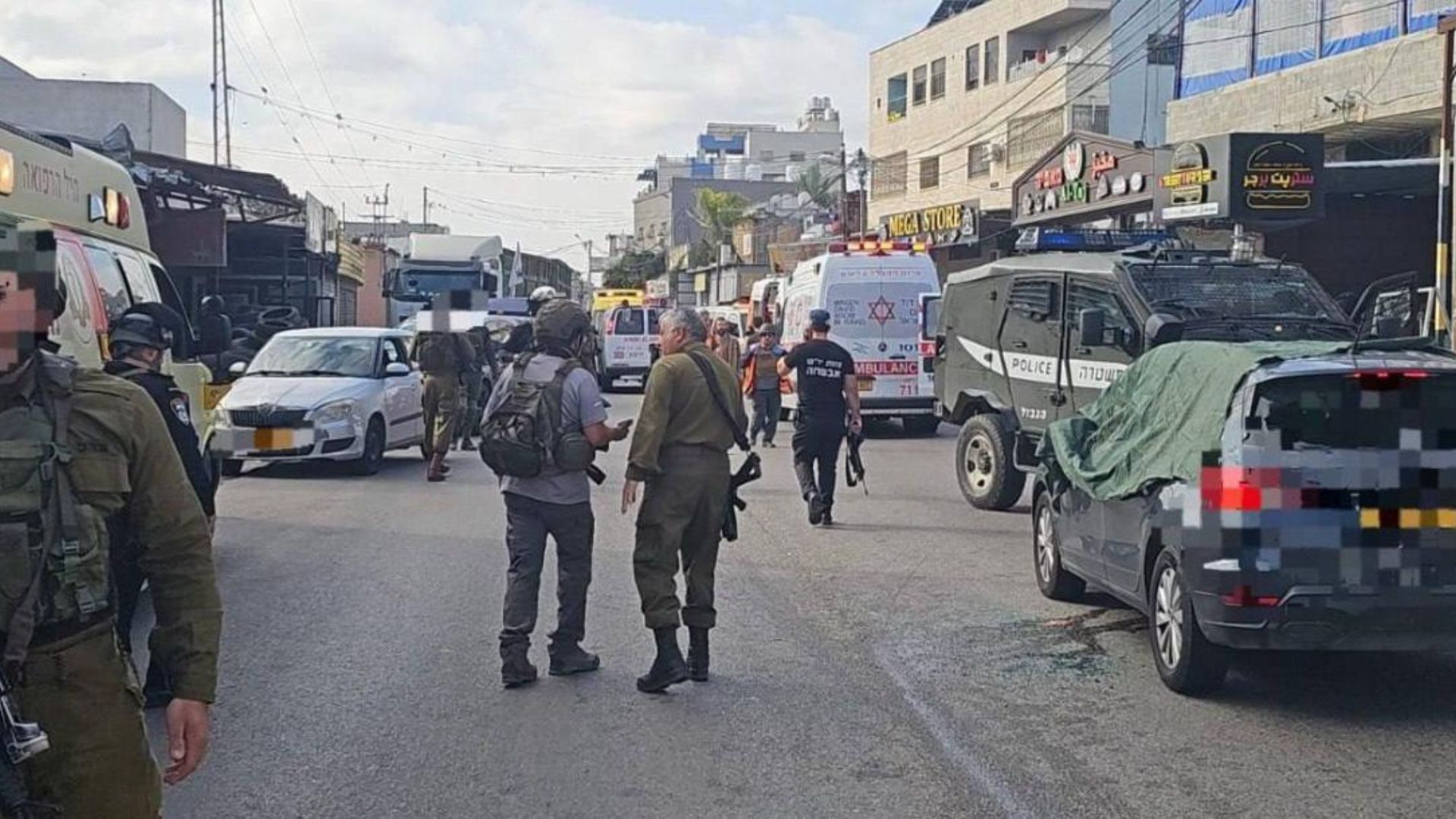 Paura in Cisgiordania, attacco terroristico contro bus: 3 morti e 7 feriti