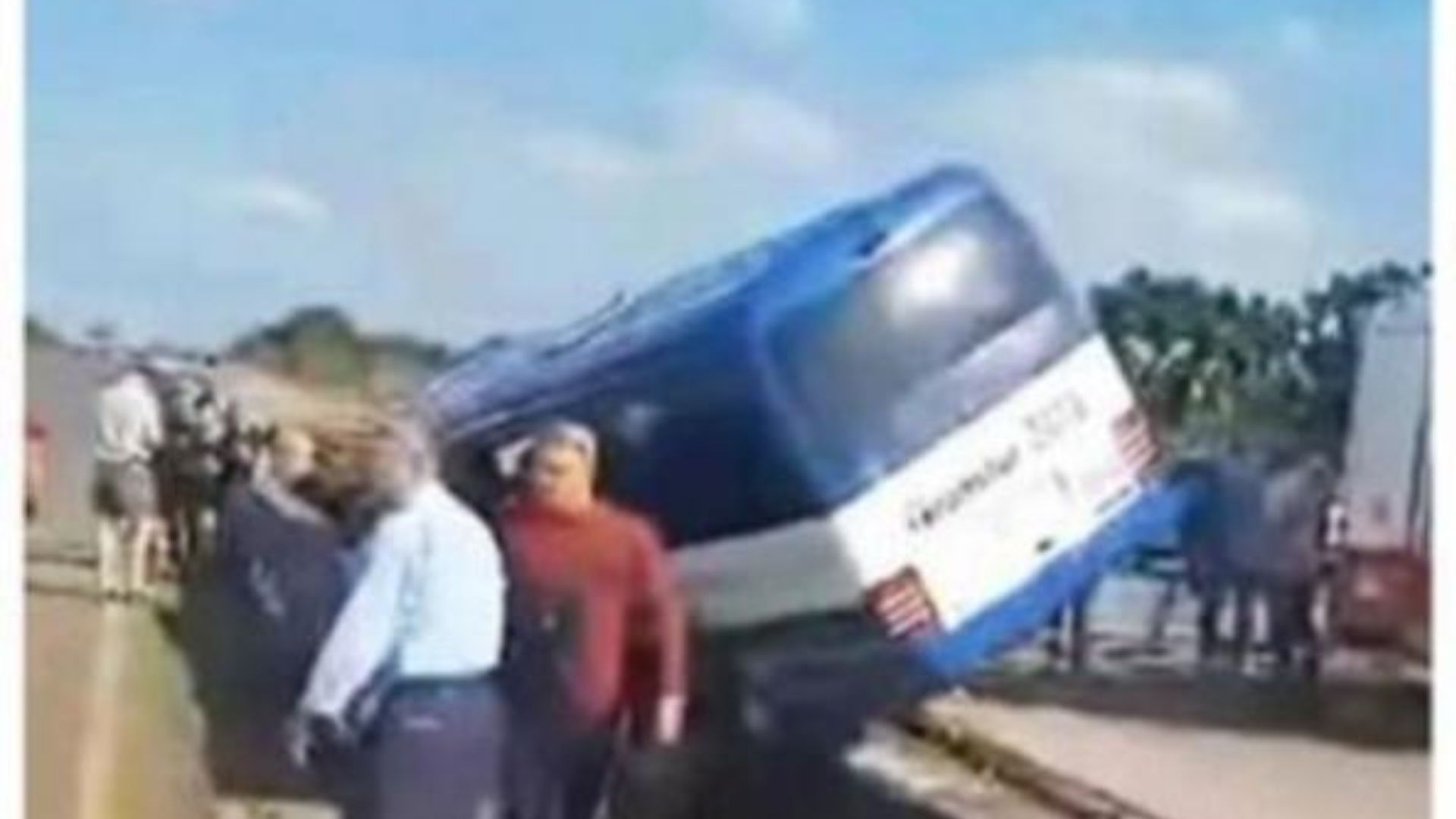 Cuba, incidente minibus