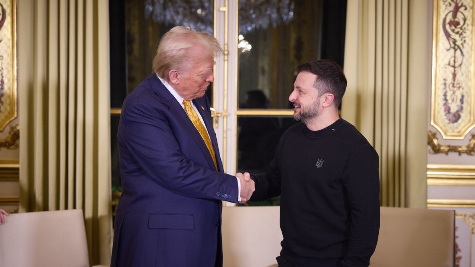 Ucraina, Zelensky apre ai negoziati con Trump: “Parlerò di pace prima con lui e poi con Putin”