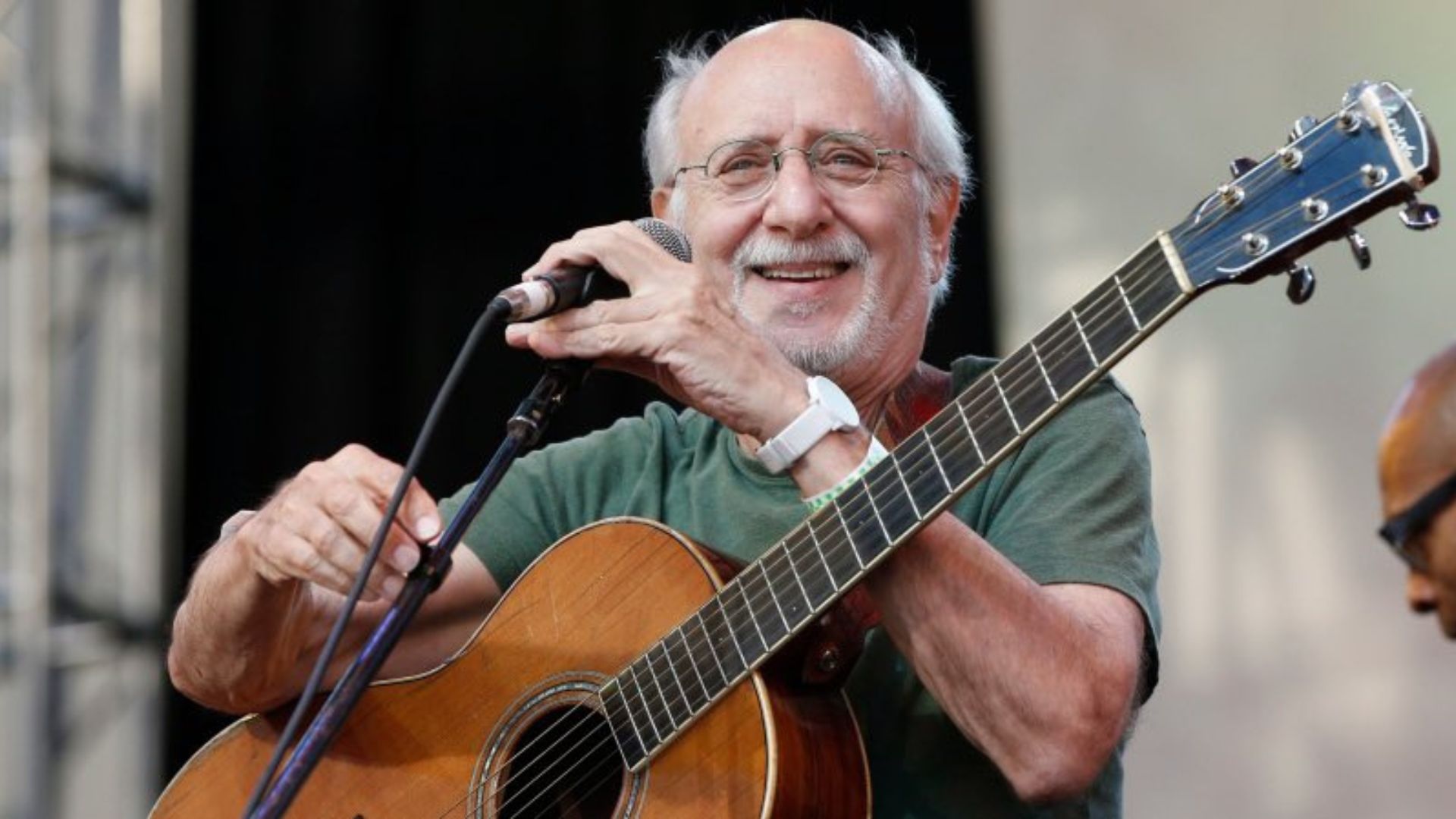 Addio a Peter Yarrow, membro del trio Peter, Paul and Mary