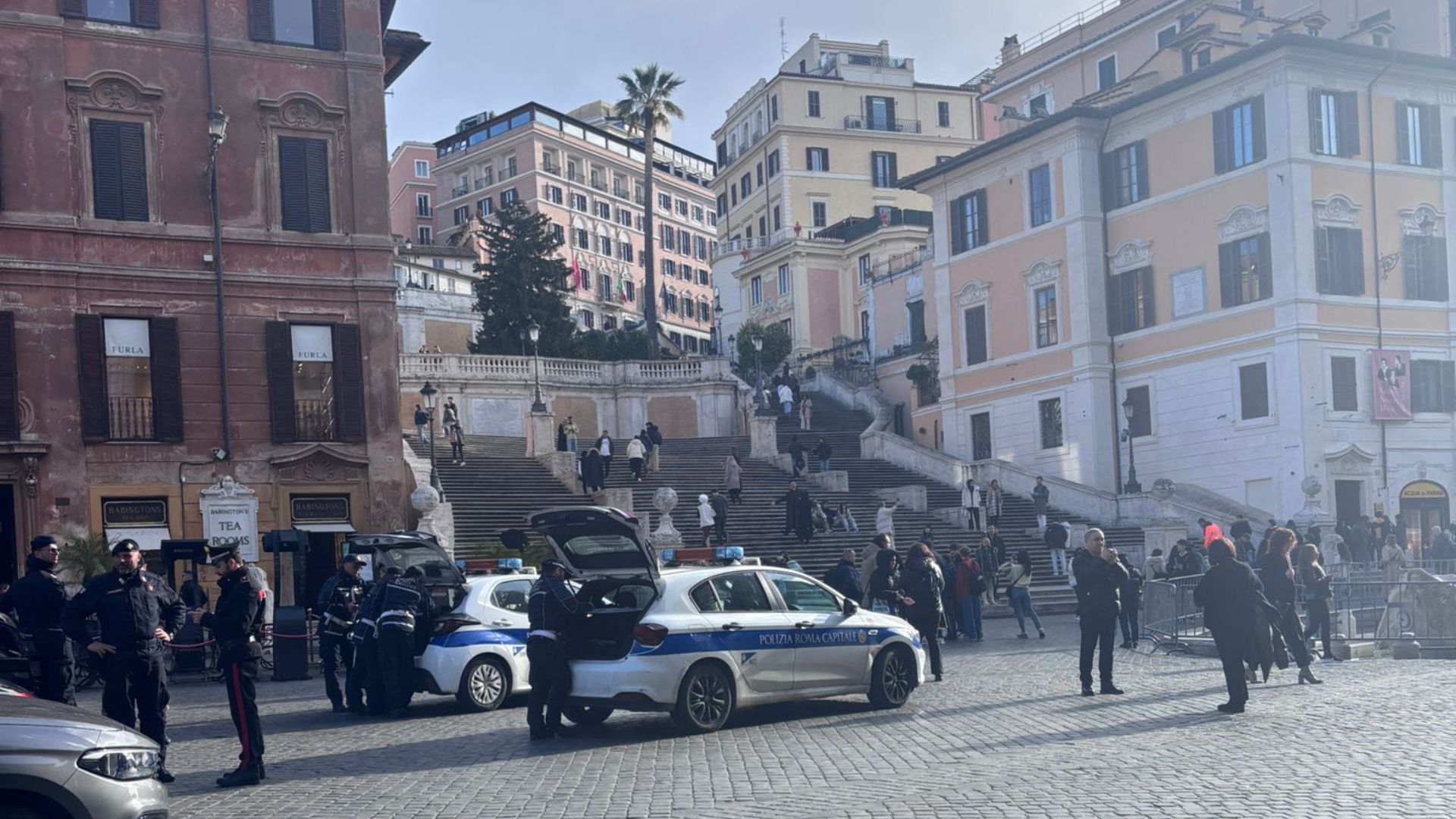 Roma-Eintracht, Piazza di Spagna