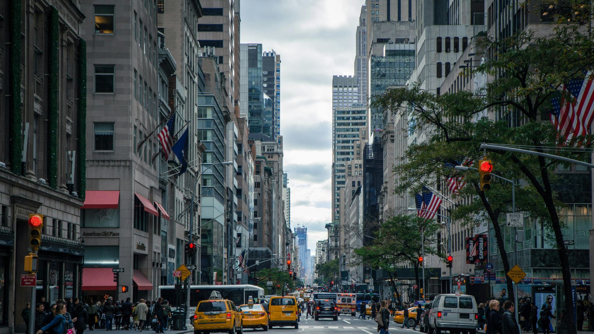 New York, arriva la tassa sul traffico: cosa comporta e a quanto ammonta la tariffa