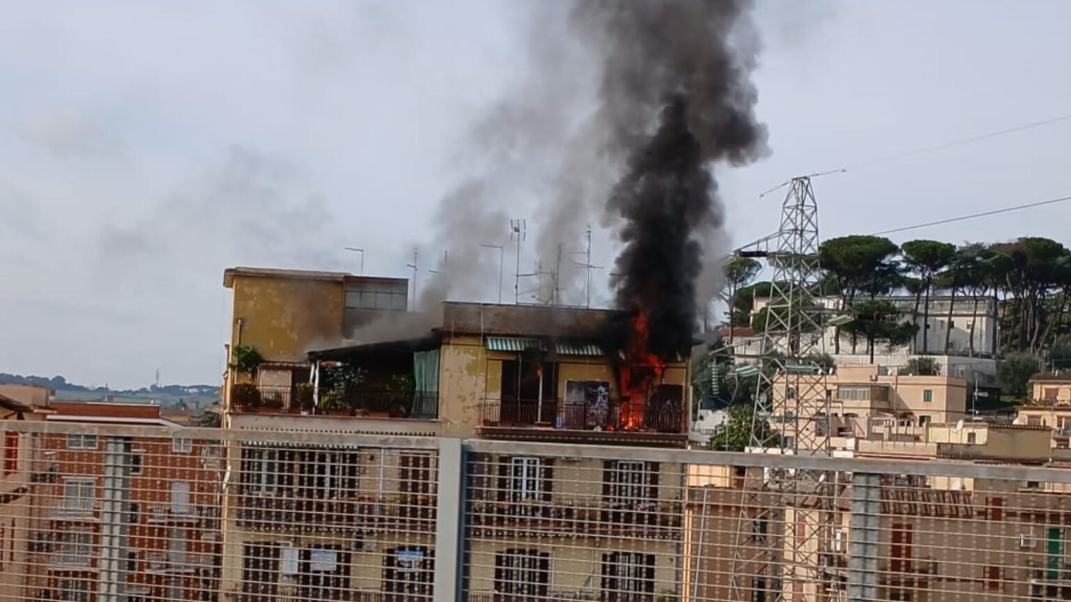 Roma Nord incendio in Via Flaminia Nuova, Stazione di Labaro