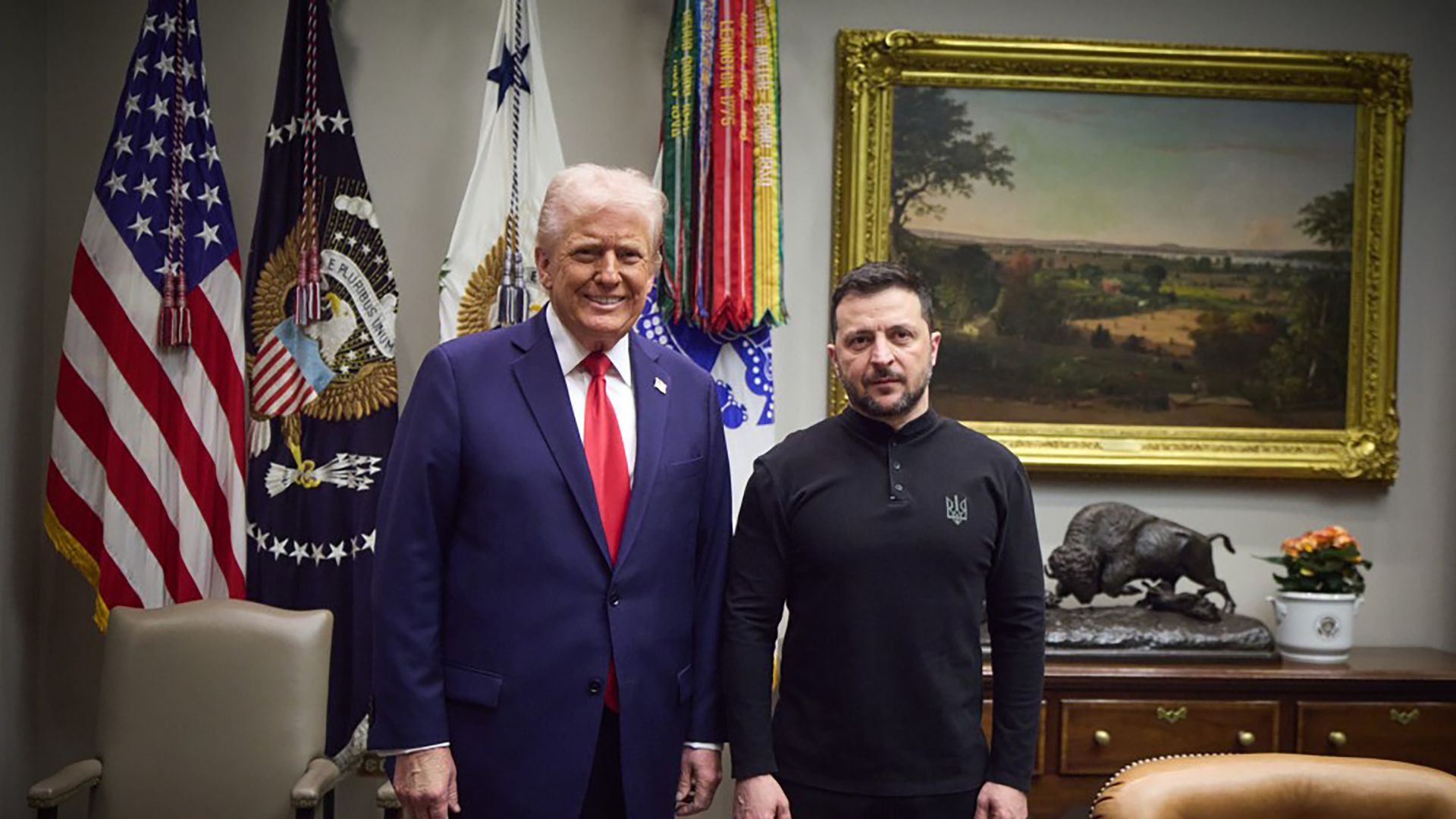 Zelensky fa dietrofront e apre a Trump: “Pronto a lavorare per la pace sotto la sua forte leadership”