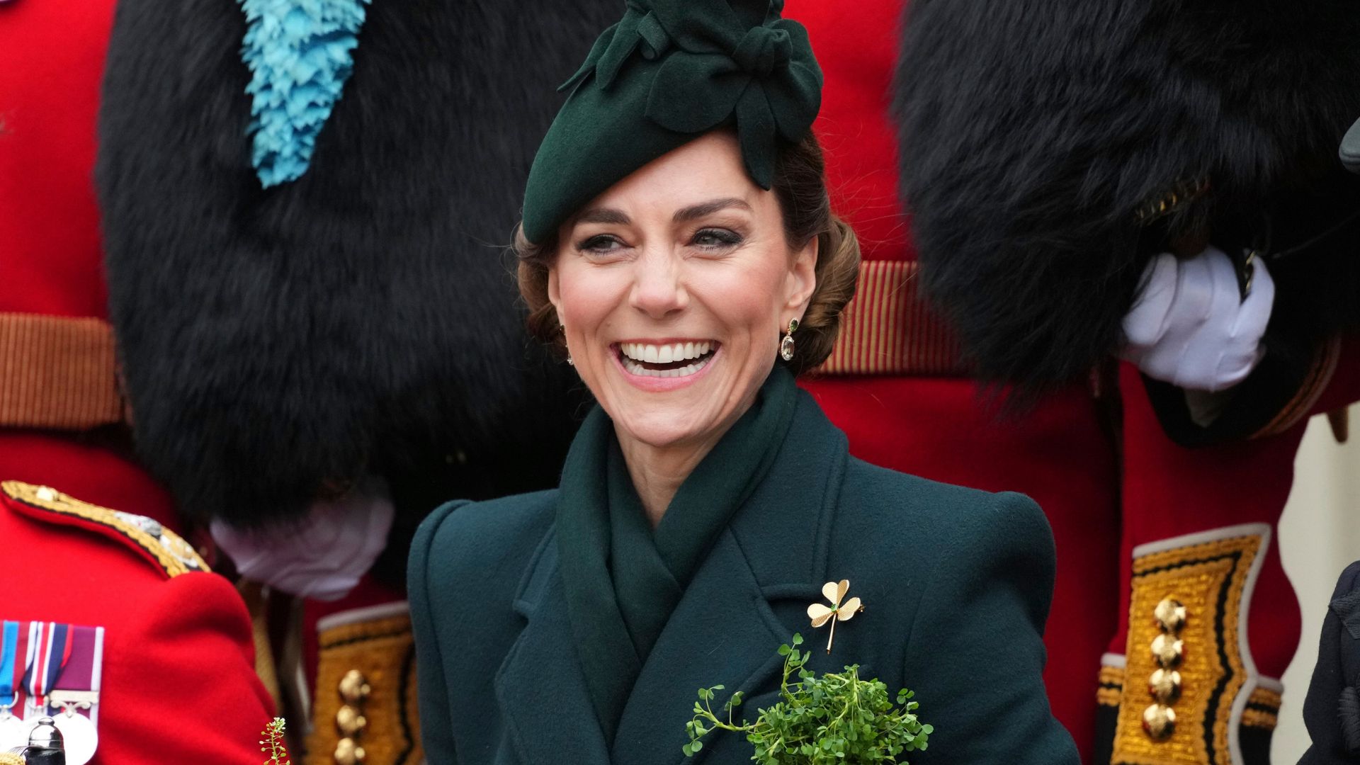 Kate Middelton festeggia San Patrizio: outfit e spilla tradizionale