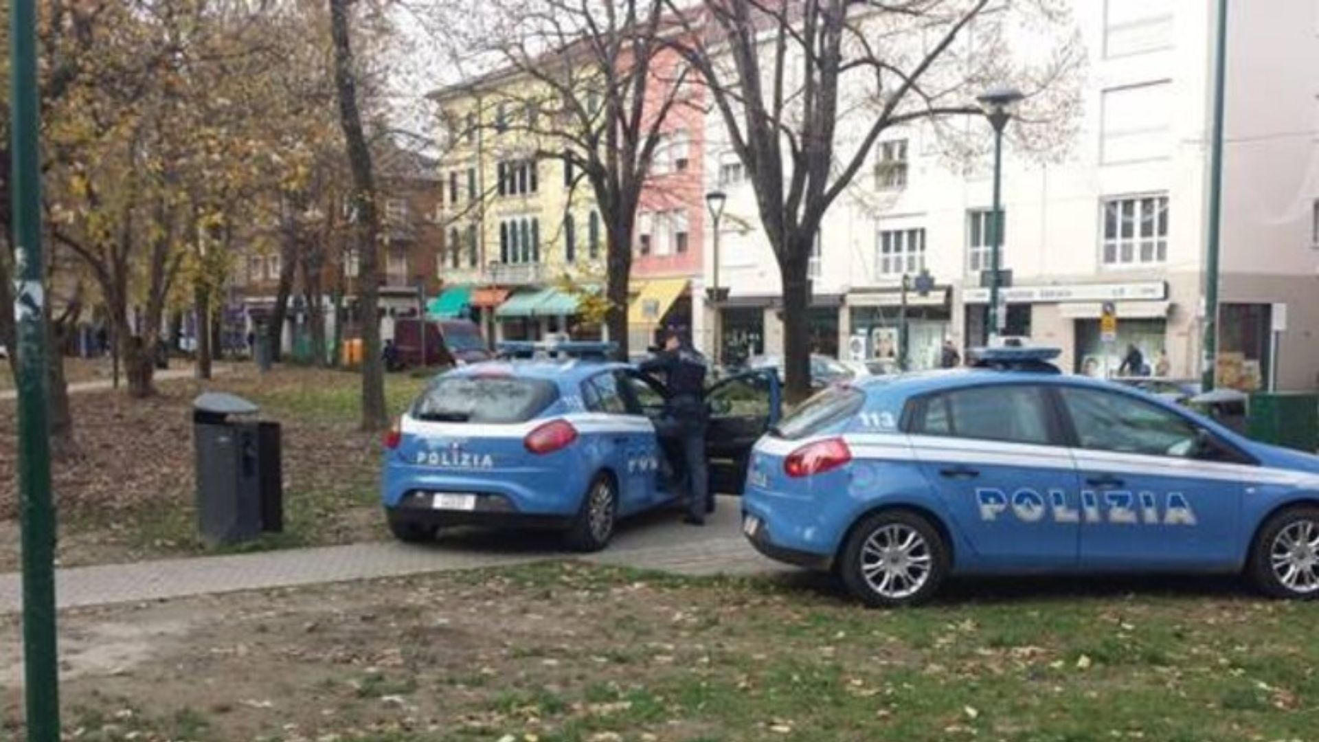 Milano, donna trovata morta in casa